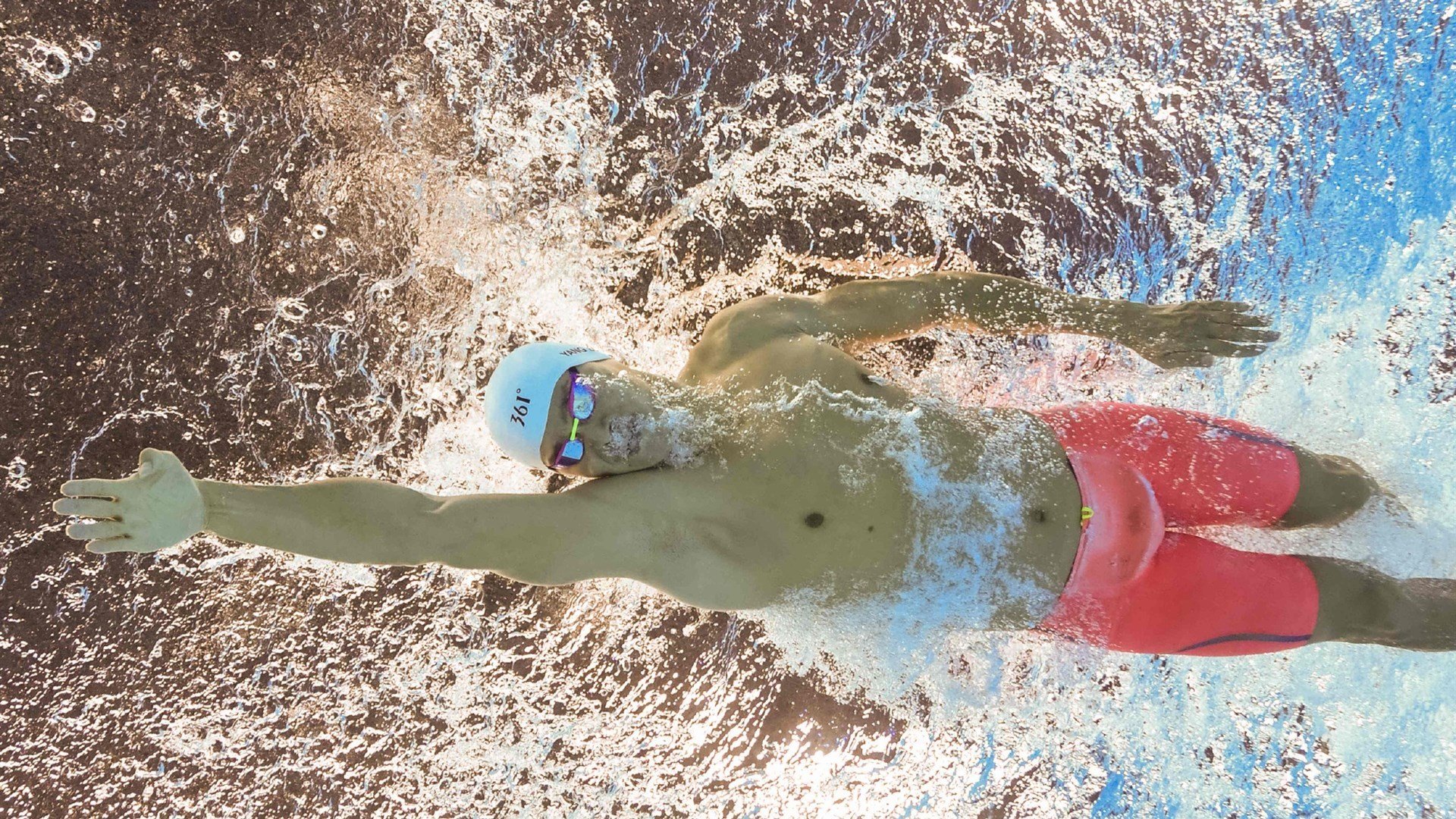 德甲精彩瞬间：快节奏中不断突破极限，德甲最快提前几轮夺冠